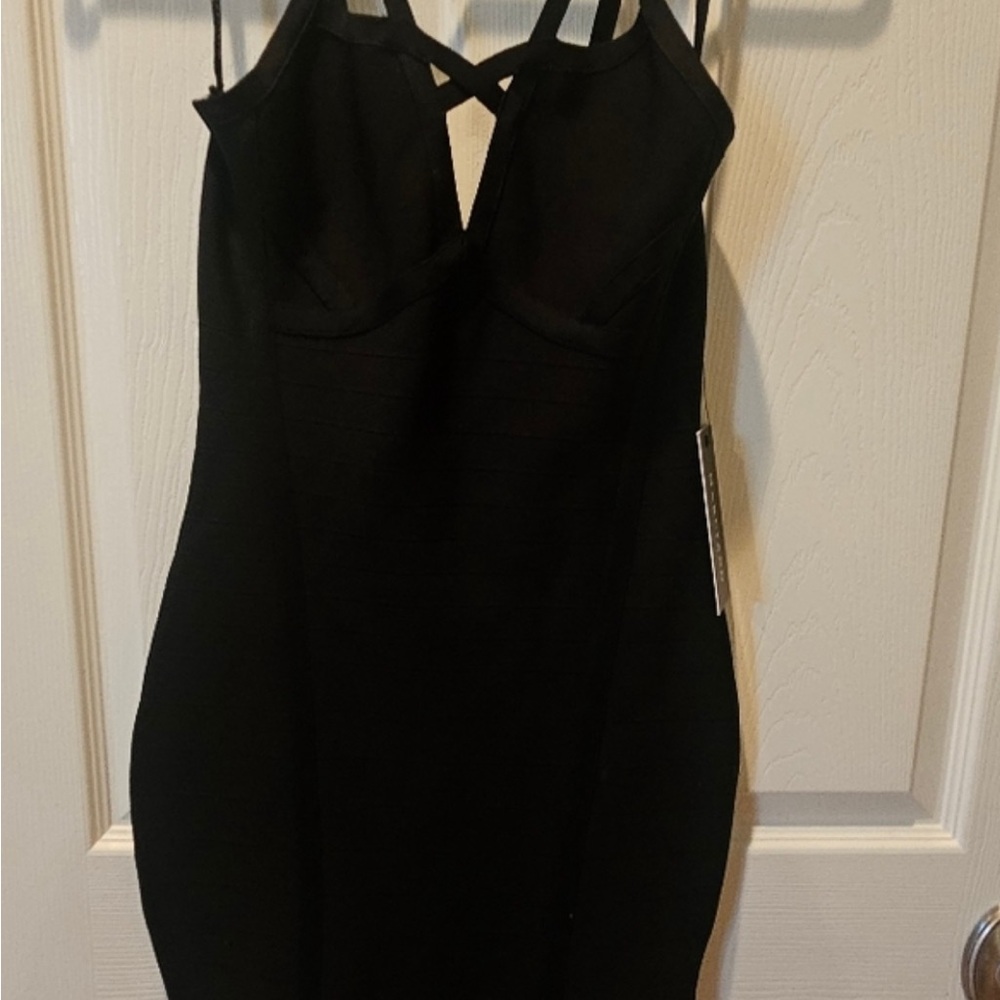 Elegant Black Women's Dress - Picture 2 of 6